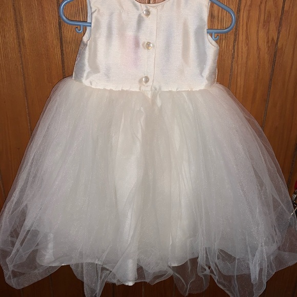 Little girls Cinderella dress. Size 24 mo. - Picture 2 of 2